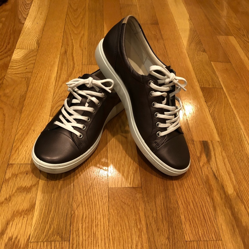 Ecco bronze colored Golf shoes